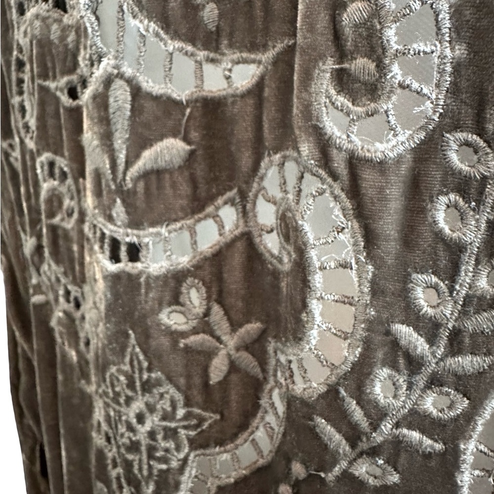 Johnny Was Love Duster Velvet Long Kimono Embroidered Gray M Whimsigoth READ - Picture 10 of 15